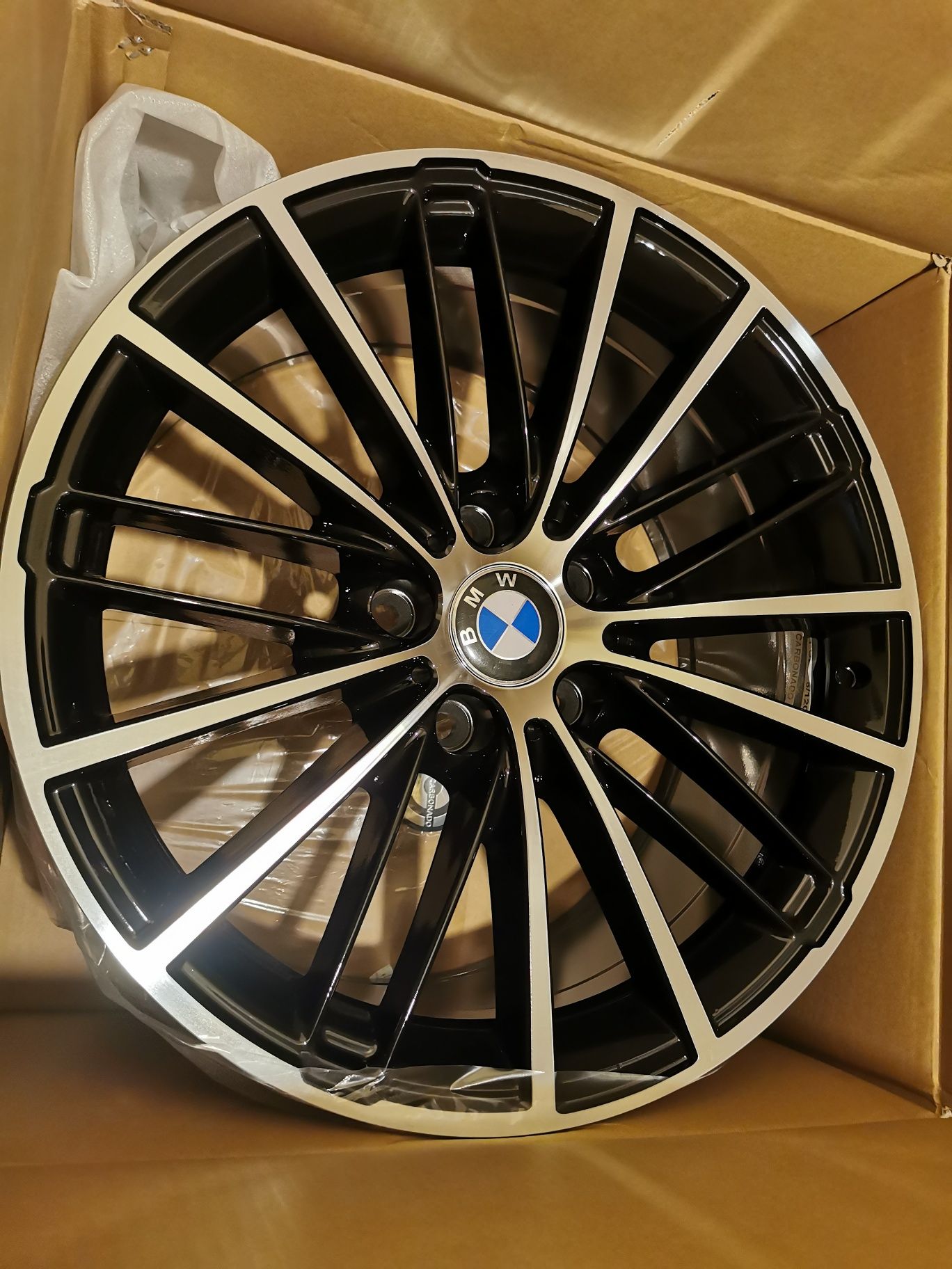 Vand jante de aliaj pentru bmw pe 18 model Exclusive