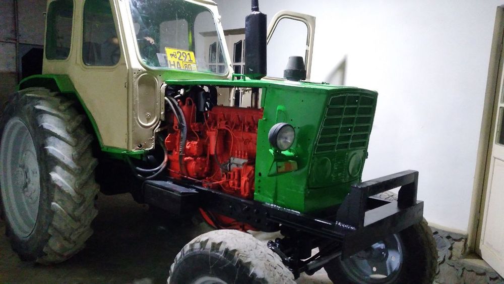 Ёмези  трактор сотилади