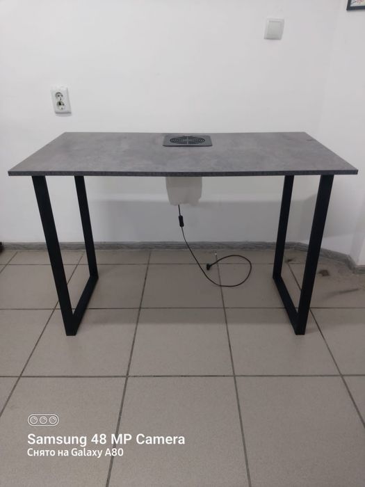 Стол маникюрный 30000 с вытяжкой