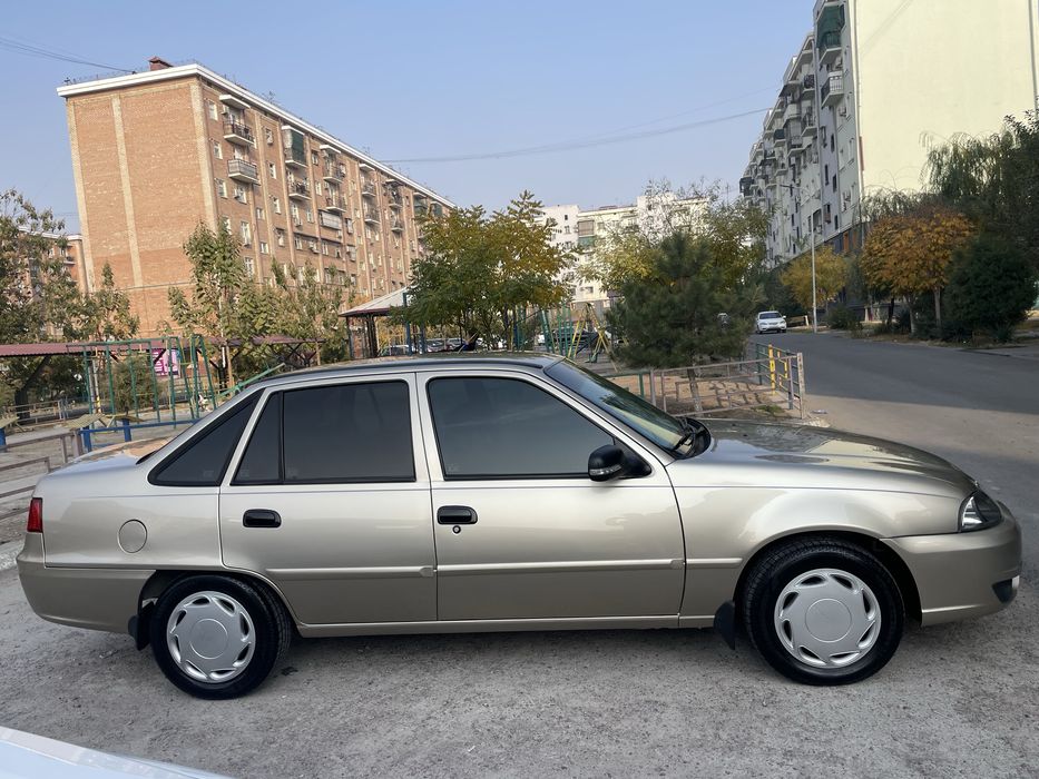 Нексия2 срочно сотилади