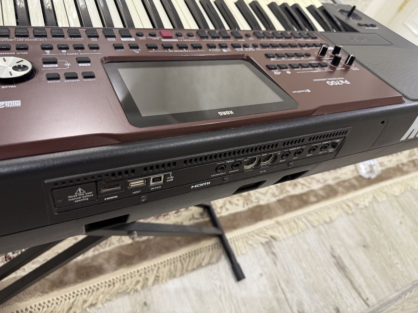 Korg PA 700 почти новый состояние отличное
