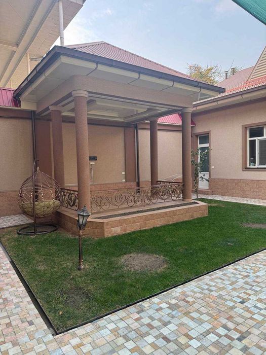 Продается авторский дом с участком Домбрабад SH83