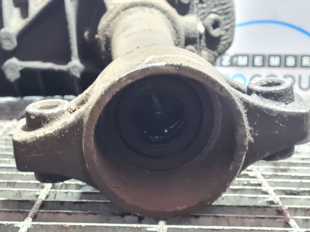Cutie de Tranfer Grup Fata Jeep Cherokee III 2.5 D 2001 - 2008 143CP Manuala 5 Trepte ...