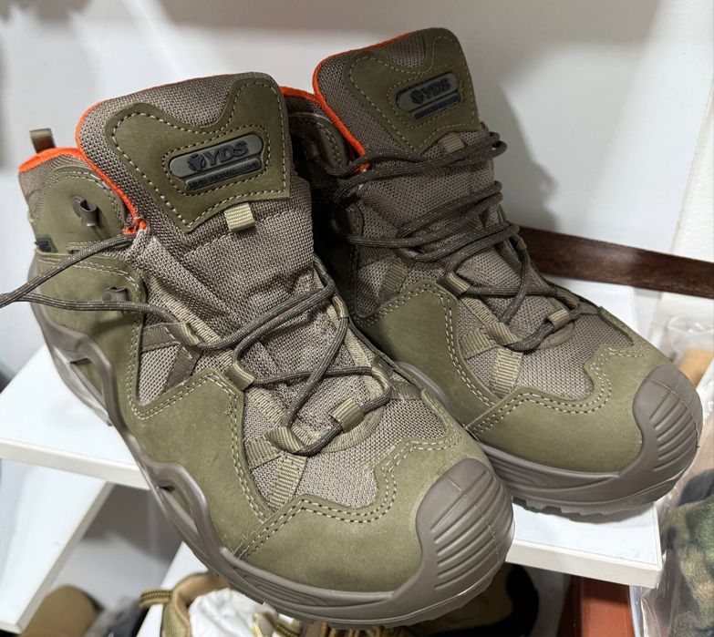 Турецкие фабричные кроссовки YDS