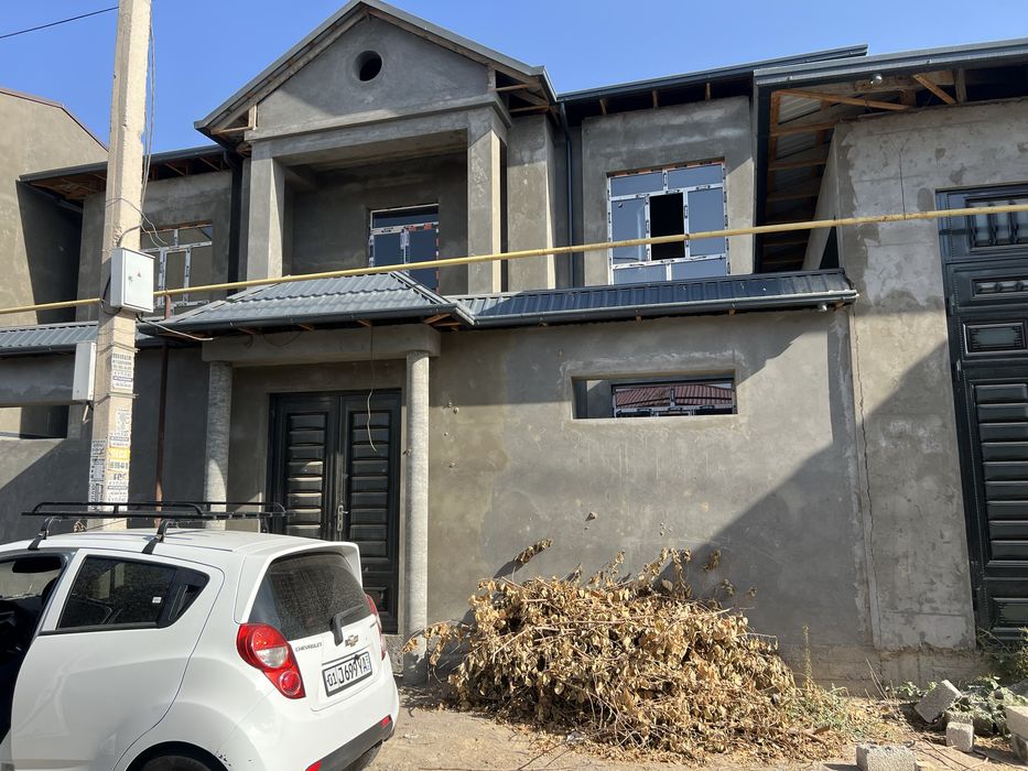 Иззада участка сотилади