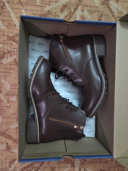 Vand ghete fete 39 / 40 piele noi