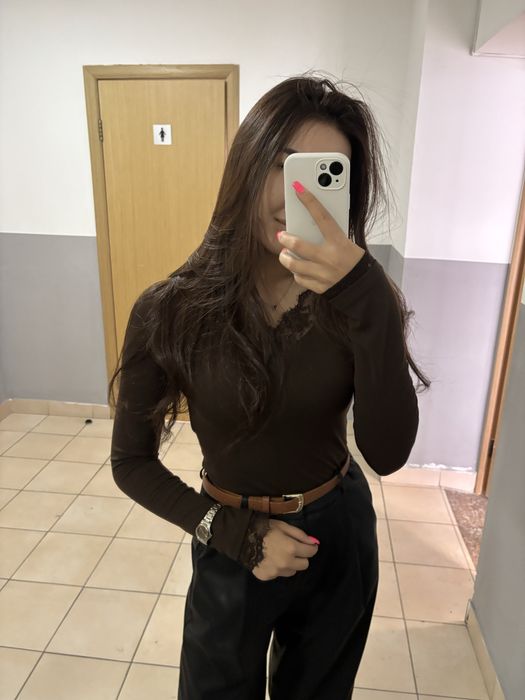 Продам кофточку новую черный и коричневый!