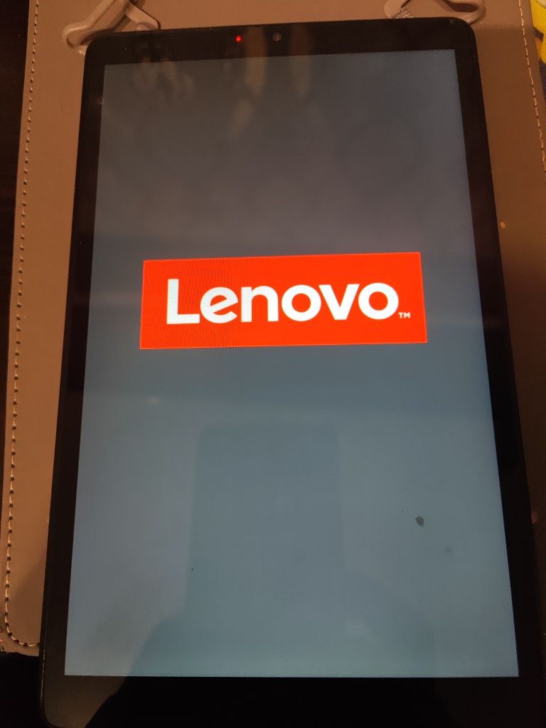 Продавам Таблет Lenovo