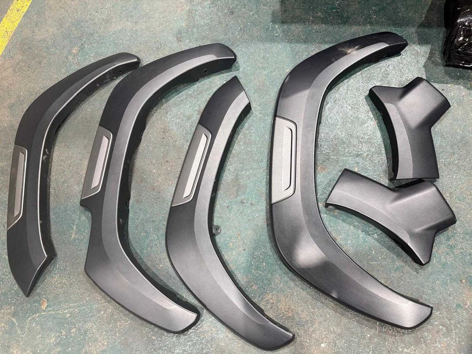 set overvendere toyota hilux 2024