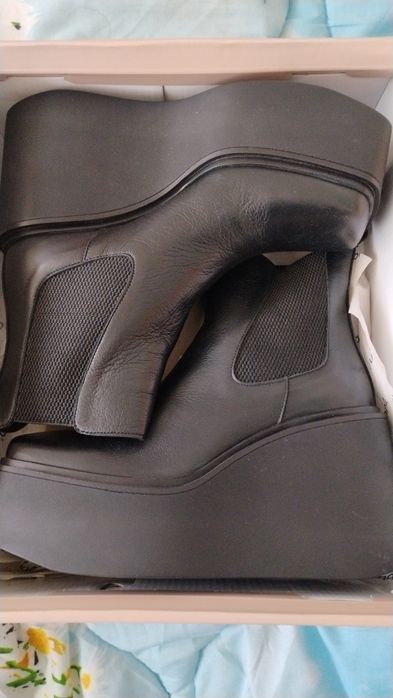 Дамски боти- естествена кожа