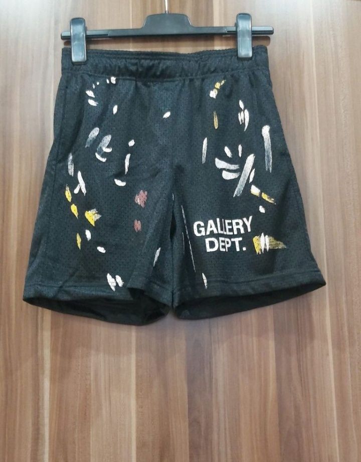 pant scurți gallery dept (Nike Adidas Jordan essential)