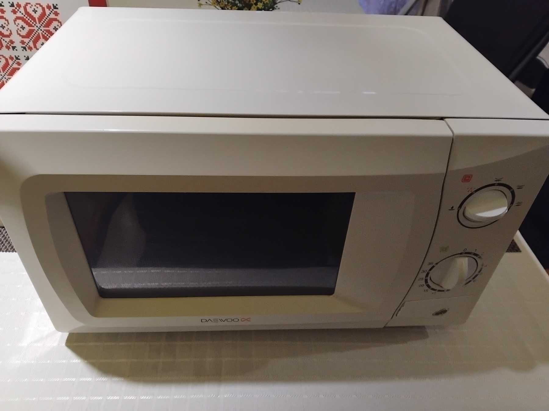 Микровълнова печка DAEWOO