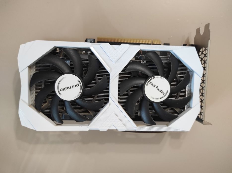 Видеокарта 1660 ti white