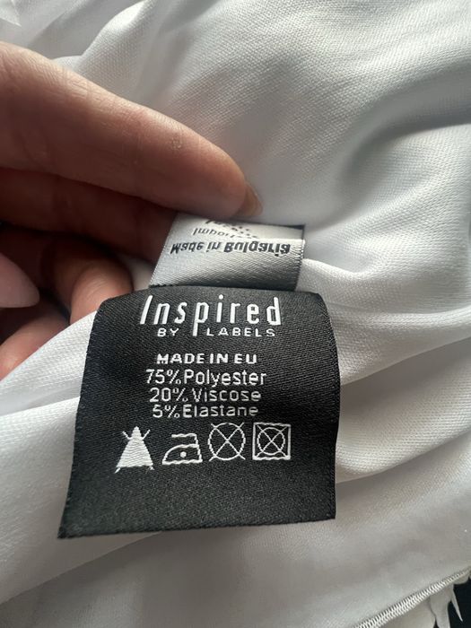 Рокля без ръкави