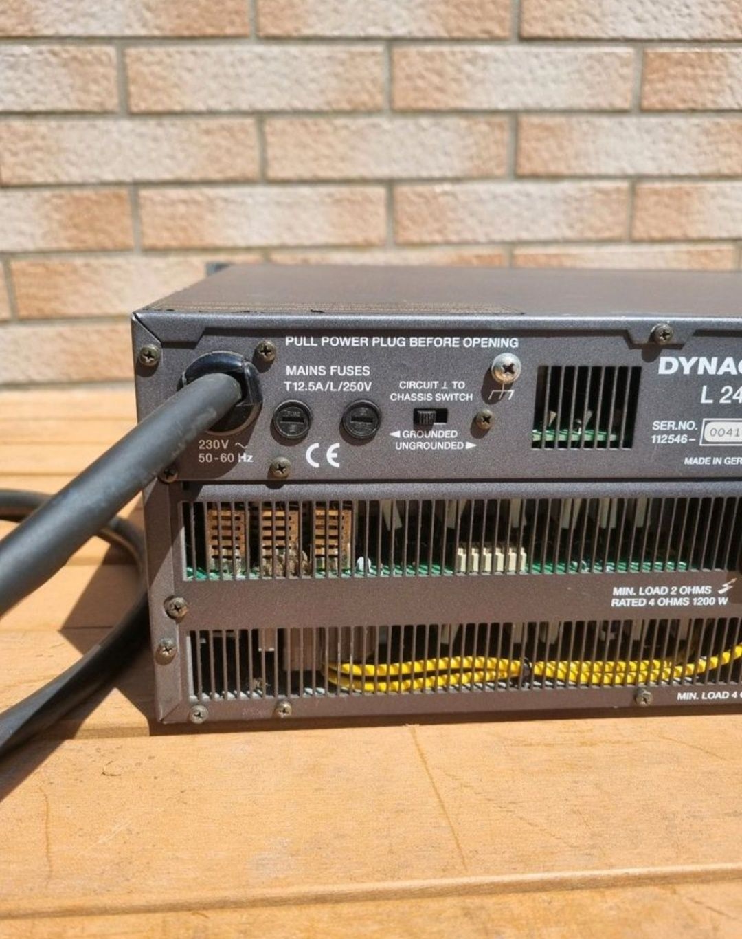 Dyanacord L2400 2x1200w