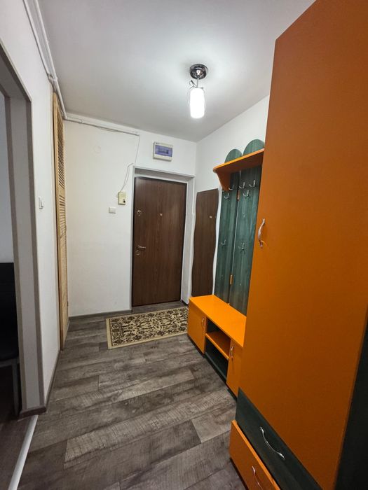 Vând apartament 3 camere