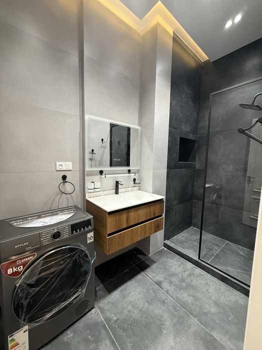 2 комнатная на Шахристанской мебель и техника