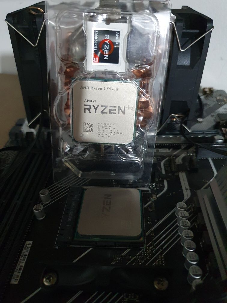 KIT Ryzen 9 3950x / Ryzen 9 5950x+ placa de baza+ cooler Noctua