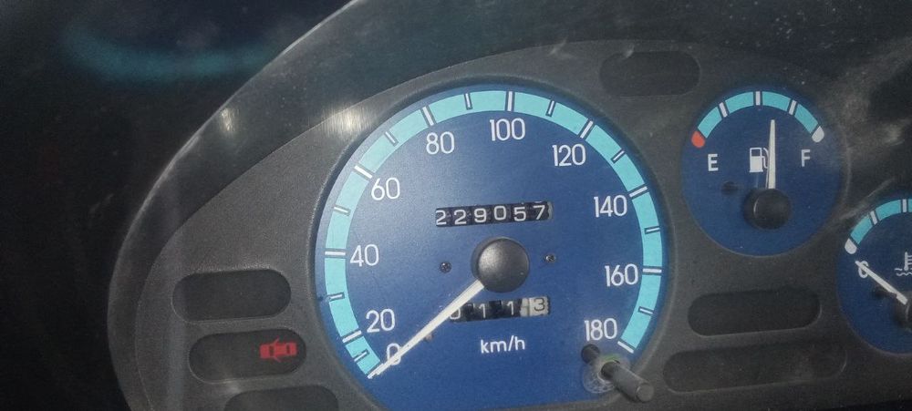 Marez mashinasi sotiladi.