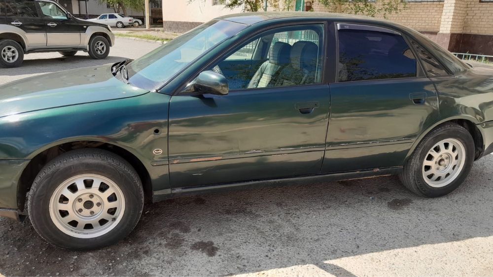 Ауди А4 ………………..