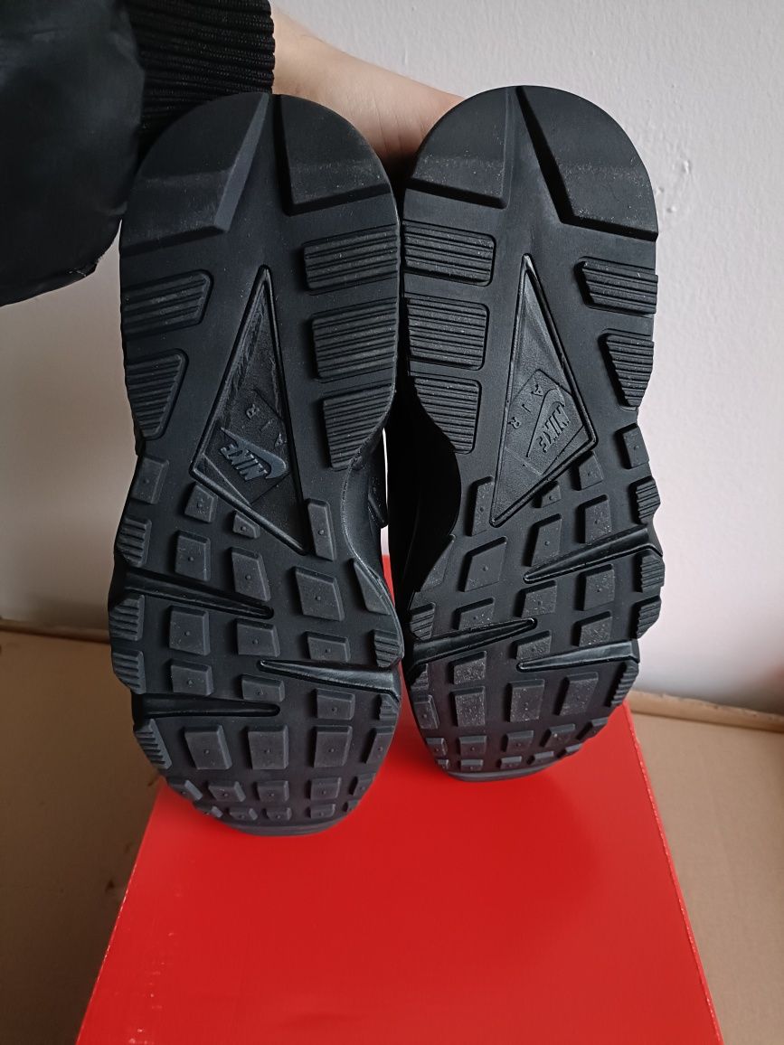 Nike Air Huarache номер 36.5, 37, 37.5, 38, 38.5