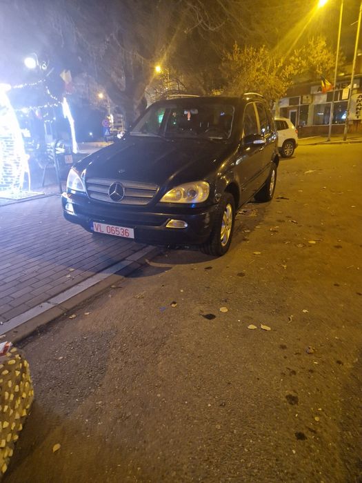 Mercedes-Benz ML Autoutilitara