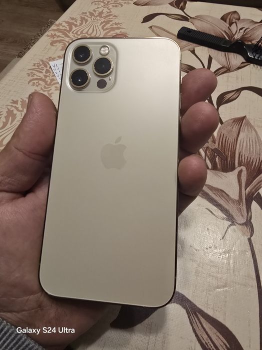 Iphine 12 pro 256GB С ГАРАНЦИЯ