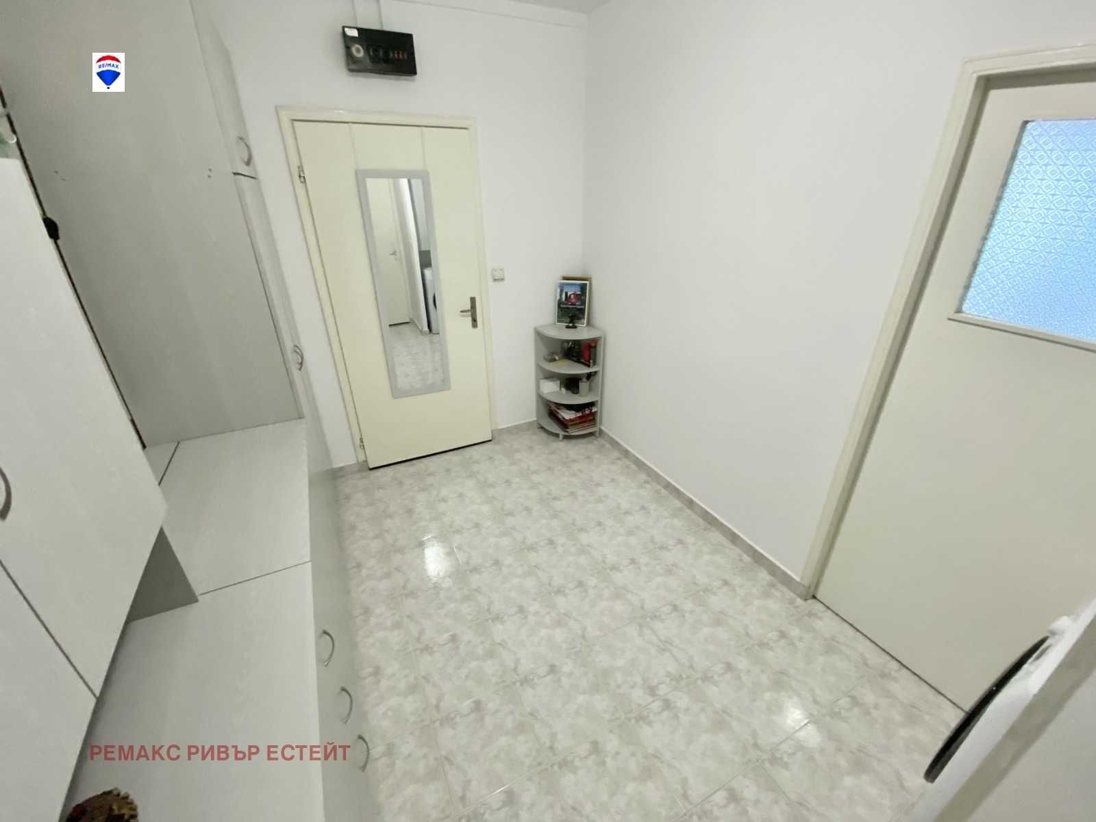 Многостаен апартамент за продажба кв. Дружба 3