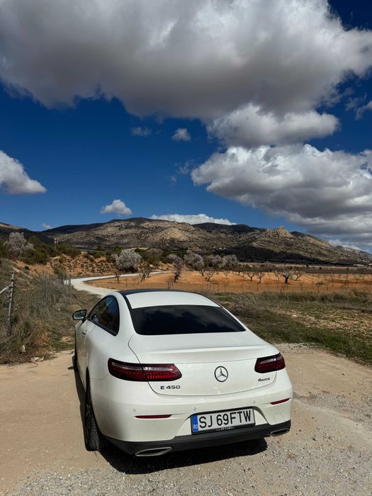 Mercedes Benz E Class Coupe E450 4MATIC FULL