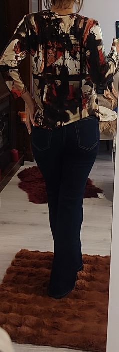 Bluza alb-unt nouă, nepurtata, marimea L