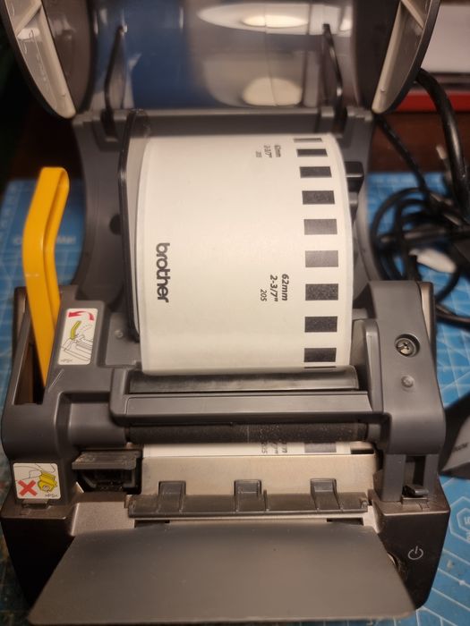 Brother QL-560 принтер за етикети