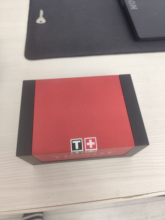 Продам часы TISSOT