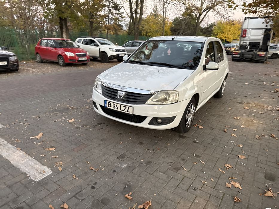 Logan benzina 1.6 16V 105 CP - an 2008 - 203000 km
