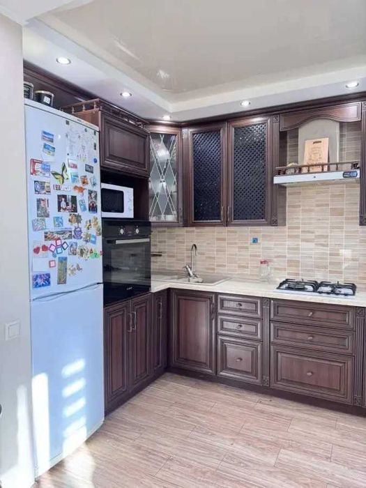 Дава се под наем Двустаен апартамент в София, Зона Б-18 - 70 кв.м за 484.5 € - Снимка #1