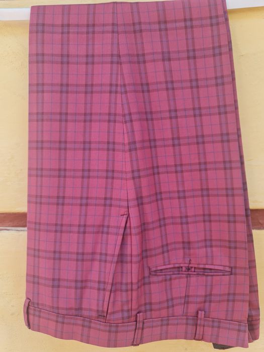 Costum făcut la comanda-3 piese