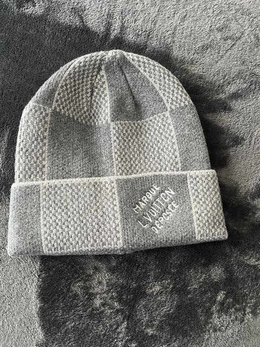 Caciula louis vuitton