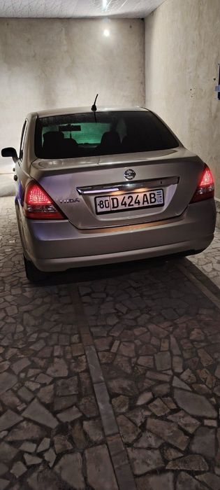 Nissan tiida avtomat