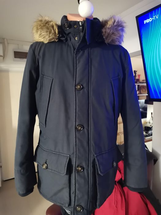 Vand haina TOMMY HILFIGER marimea S