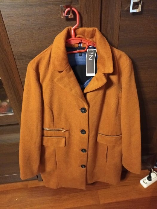 Palton marimea 46