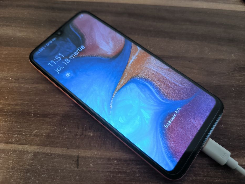 Samsung a20e Dual SIM  ca Nou