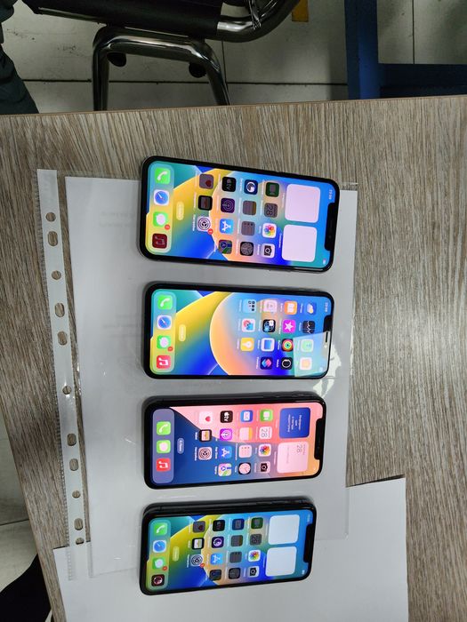 Iphone XS Black 64GB Bat 100% Srochna