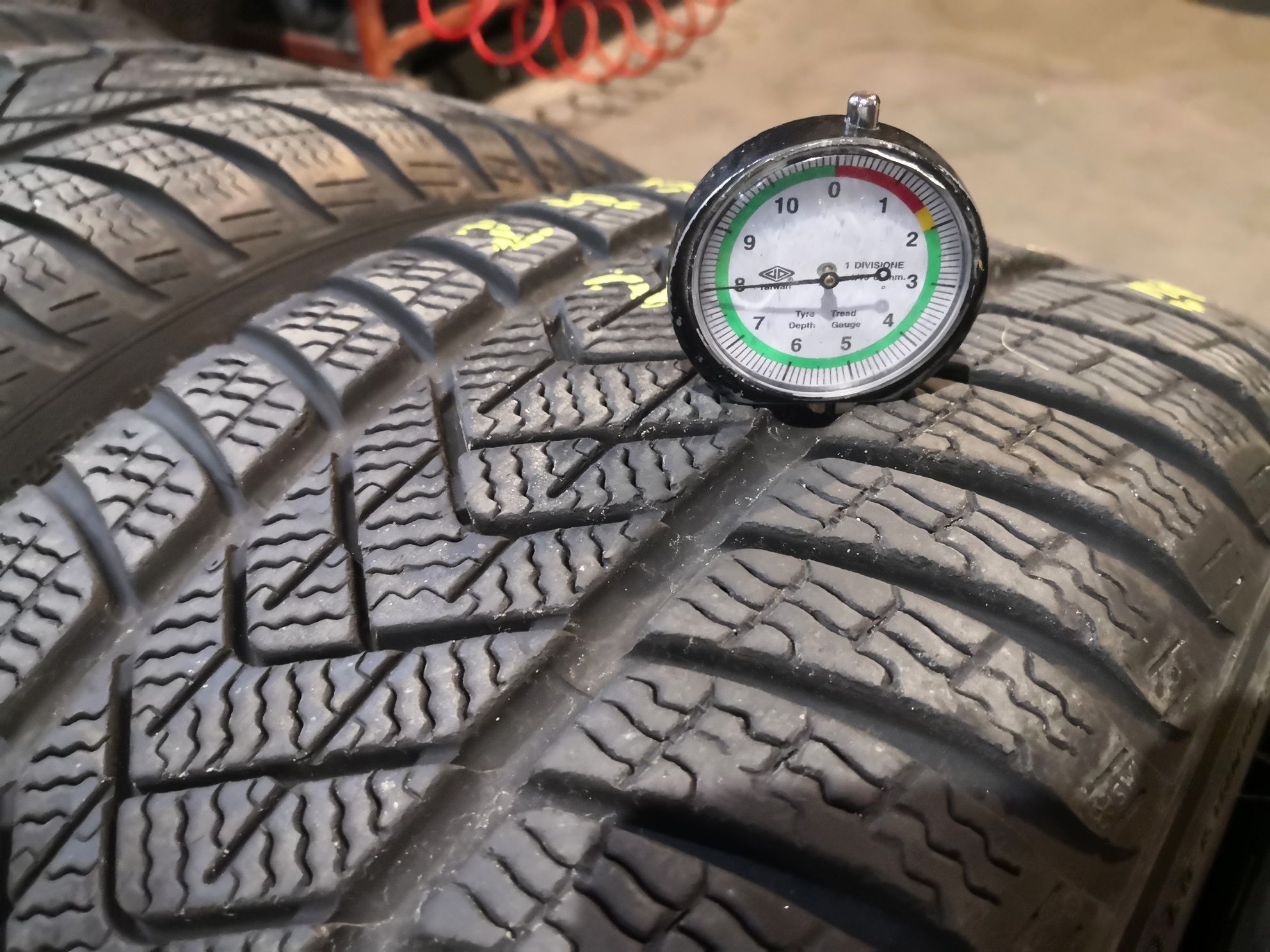 245 45 18 цола предни 275 40 18 задни гуми спорт пакет Pirelli dot 20