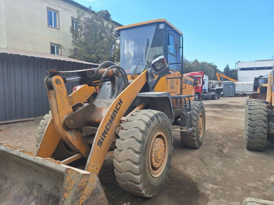 Arendaga beriladi: SINOMACH old yuklagich (pogruzchik)