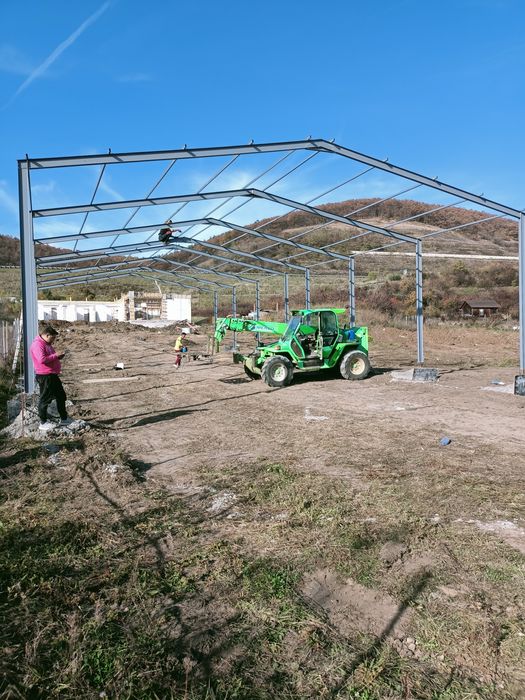 Vând hală metalică 10 m cu 40 cu 4 m