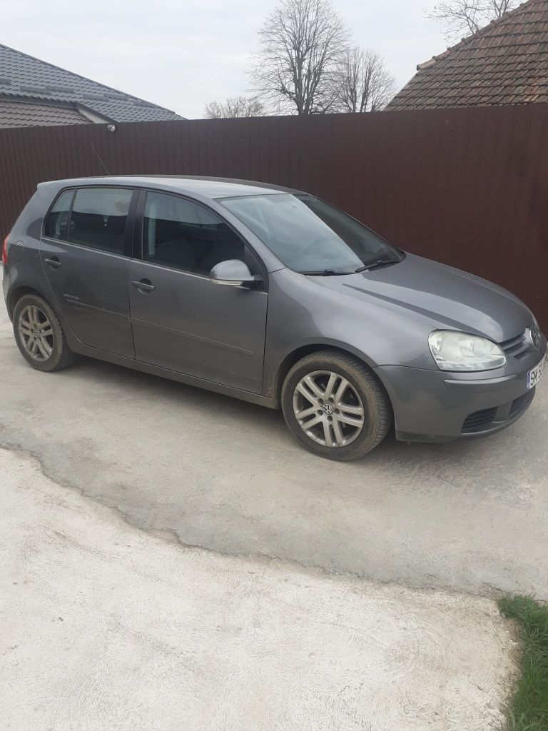 Vând Golf 5 an 2009 ,1,9