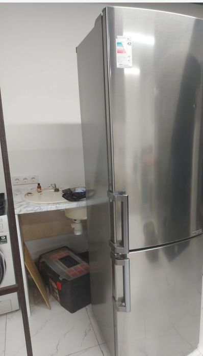 Продам холодильник LG