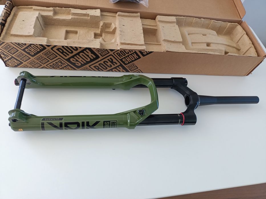 ROCKSHOX Fork LYRIK ULTIMATE Charger RC2 27.5" DeBonAir 150mm BOOST 15