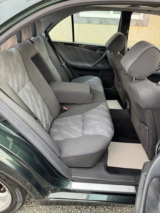 Mercedes e220 cdi avantgrade automat