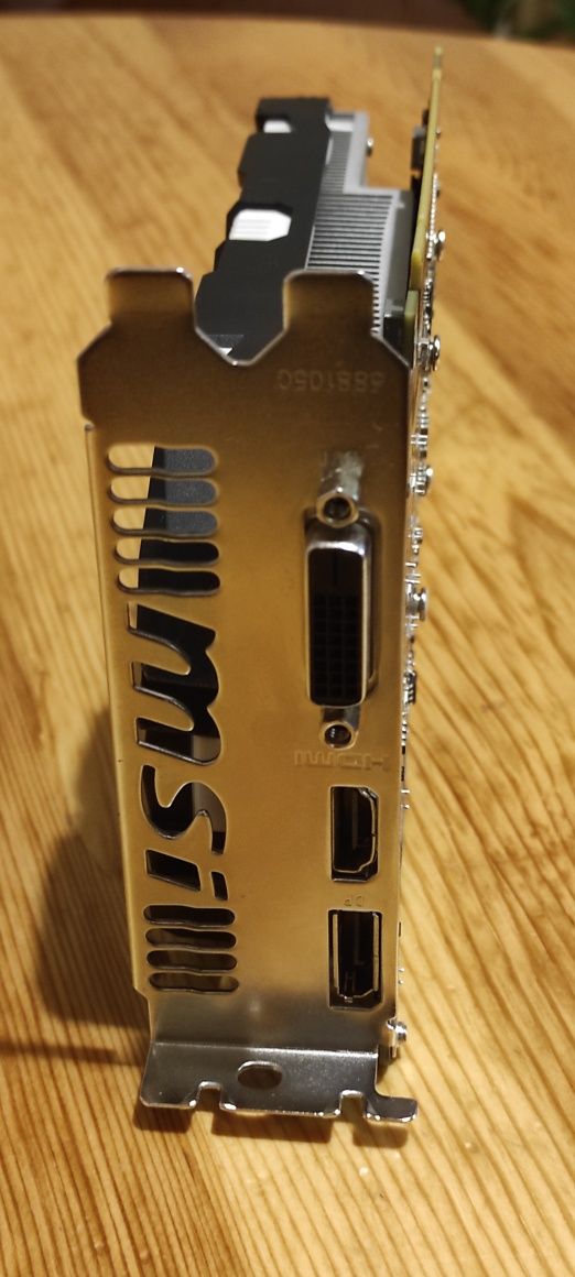 Продавам видео карта GTX 1050TI