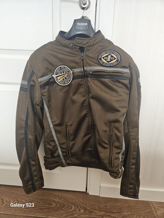 Предпазно яке за мотор